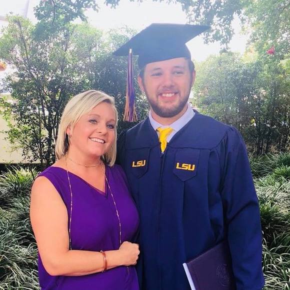 Meet your Posher, Amanda - Picture 1 of 1